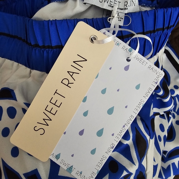 Brand New with Tags Flwy Print Pants - Picture 4 of 4